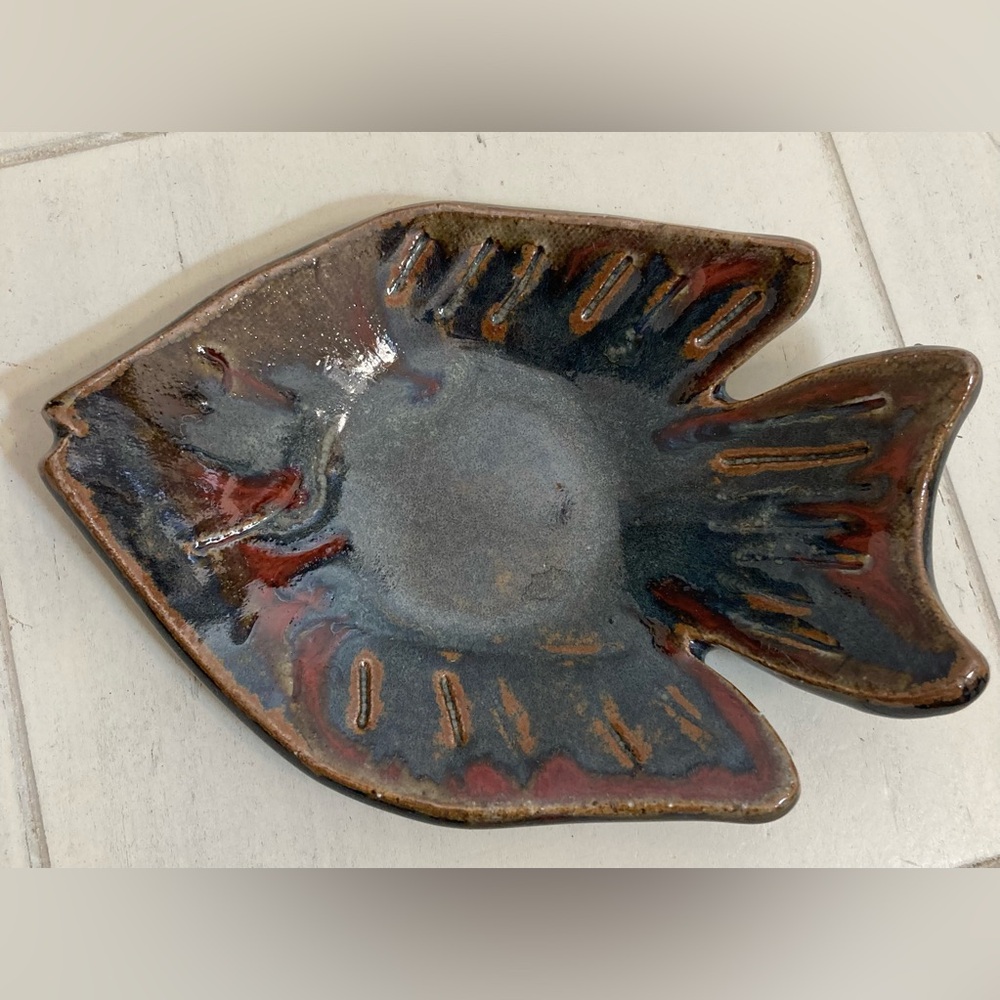 Beaver creek pottery trinket dish